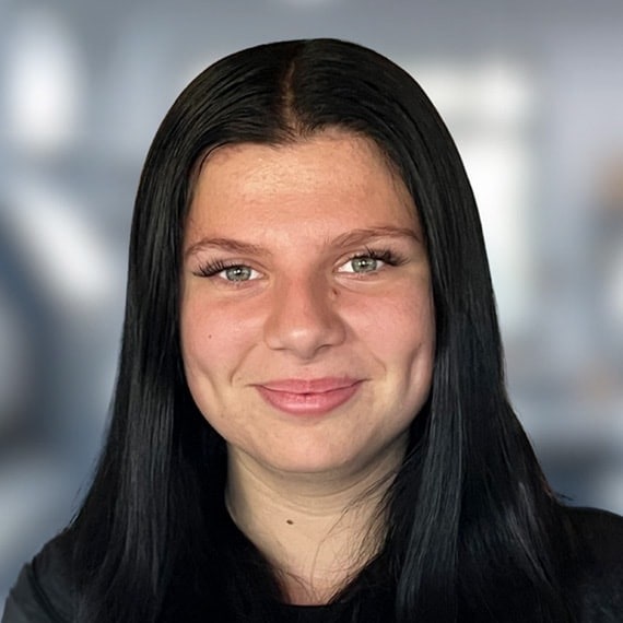Angelina Mayer